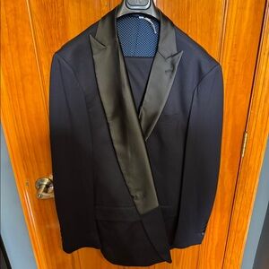 State and Liberty Tuxedo Navy Performance fits like 46R